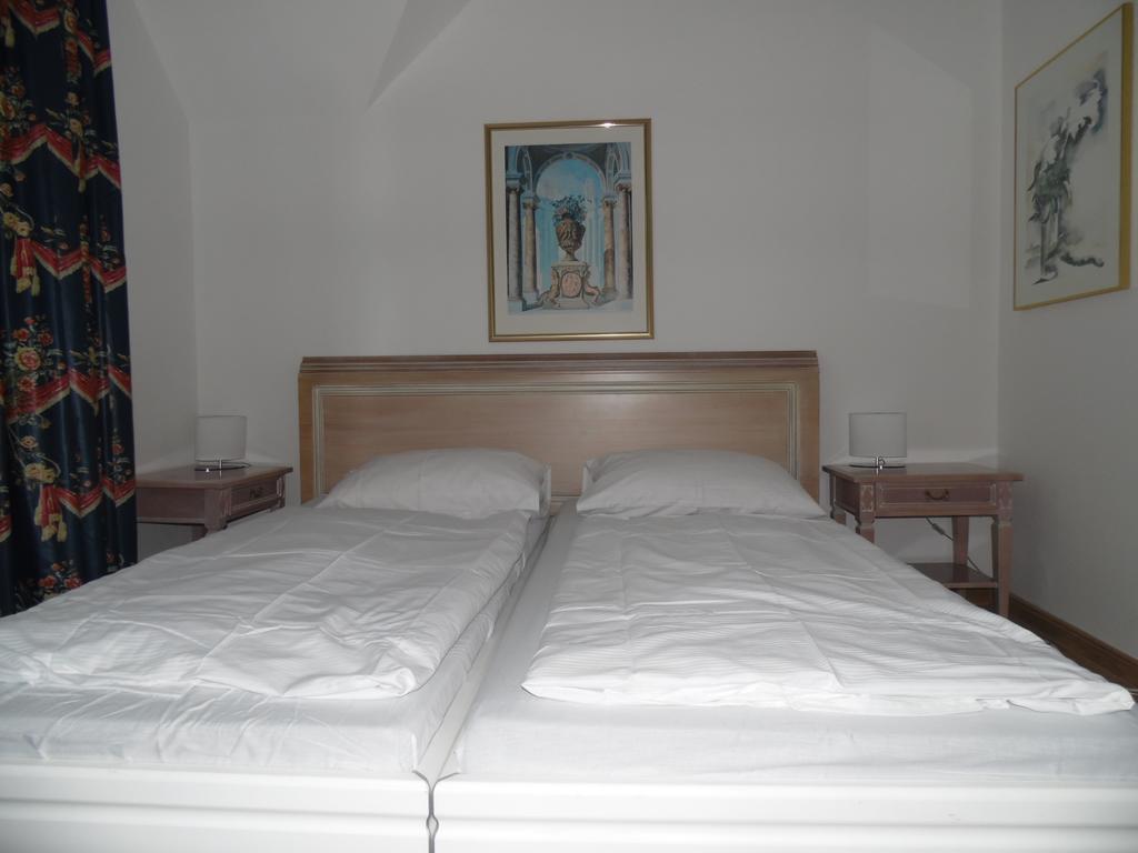 Augustenhof Bad Elster Szoba fotó