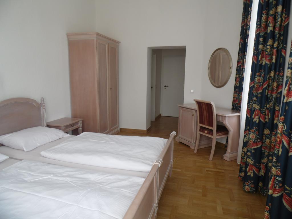 Augustenhof Bad Elster Szoba fotó